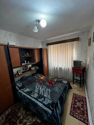 Apartament 3 camere zona centrala necesita renovare  - imagine 4