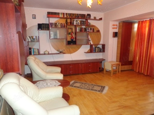 ofer spre inchiriere apartament 2 camere, decomandat, zona unirii - imagine 4