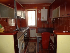 ofer spre inchiriere apartament 2 camere, decomandat, zona unirii - imagine 3