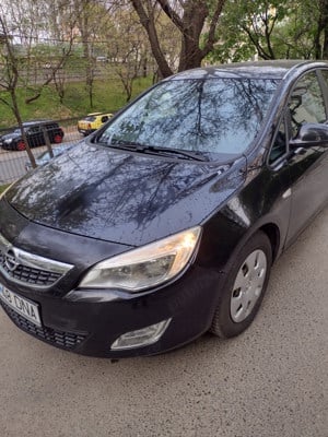Vânzare Opel Astra j 1.7. Cdti 2010 - imagine 8