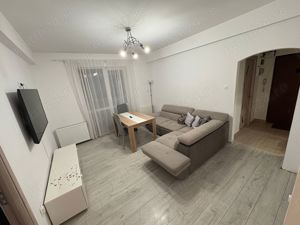 De inchiriat apartament 4 camere - imagine 2