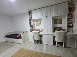 Vând apartament cu terasa și curte - imagine 7