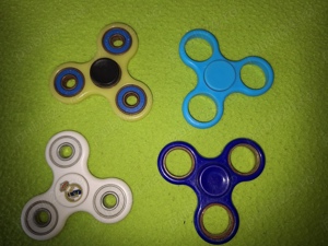 Jucarie  -  Fidget Spinner, Moses, Plastic Metal, buc = 4 - imagine 3