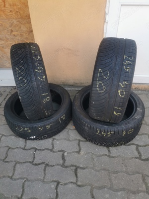 Vand 2 anvelope de iarna, Michelin Pilot Alpin  225/45/R18 dot 2020