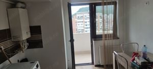 Închiriez apartament 2 camere cu loc de parcare privat - imagine 4