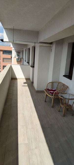 Închiriez apartament 2 camere cu loc de parcare privat - imagine 6