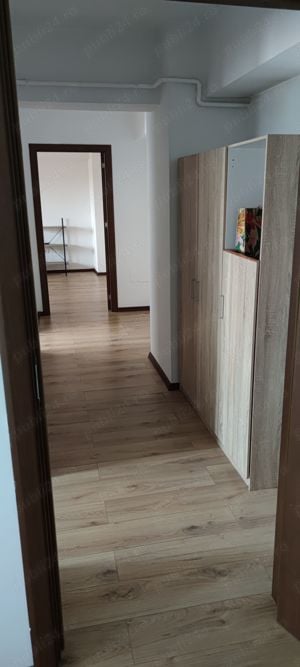 Închiriez apartament 2 camere cu loc de parcare privat - imagine 8