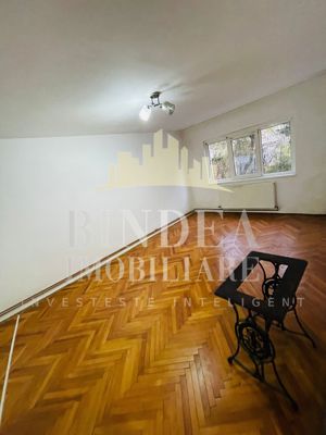 Apartament parter cu centrala vis-a-vis de Biserica Sf Petru si Pavel - imagine 2