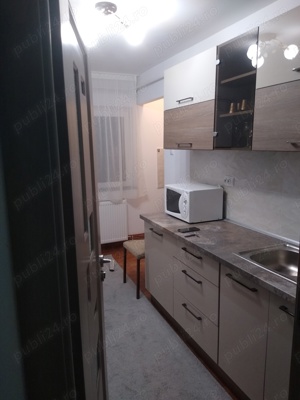 închiriez apartament cu 2 camere  - imagine 7