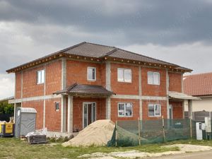 Echipa construim case la rosu,acoperisuri si izolati termice in timisoara si in apropiere. - imagine 4