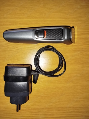 Aparat de tuns barba si parul 7 in 1 PHILIPS Multigroom MG3720 - imagine 3