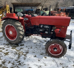 Vând tractor universal  - imagine 1