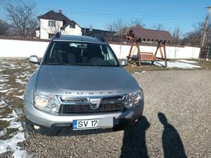 Vând Dacia Duster an2010 unic proprietar înmatriculat octombrie 2024.