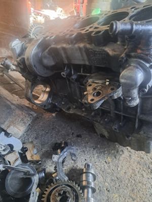 Piese auto ,Mercedes sprinter,Hyundai teracan ,suzuki grand vitara  GWM hover