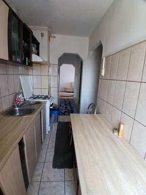 apartament cu 3 camere - imagine 9