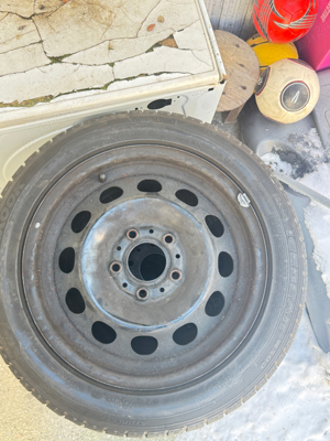 vand roti Hankook iarna pt bmw 195/55 R16  - imagine 5