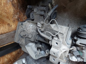 cutie viteze vw golf4