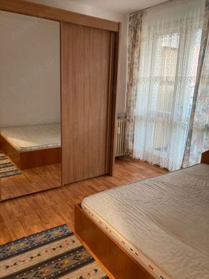 Vand apartament 2 camere semidecomandat in spatele Colegiului Petru Rareș Suceava  - imagine 4