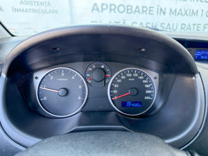 HYUNDAI i20 . Unic proprietar pe Germania . Motorizare  1120 Diesel .75  Cp. Euro  5  .Rate fixe .  - imagine 8