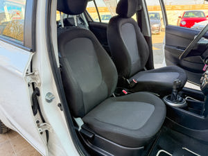HYUNDAI i20 . Unic proprietar pe Germania . Motorizare  1120 Diesel .75  Cp. Euro  5  .Rate fixe .  - imagine 10