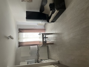 Închiriez 2 camere zona Coresi , Brasov - imagine 7