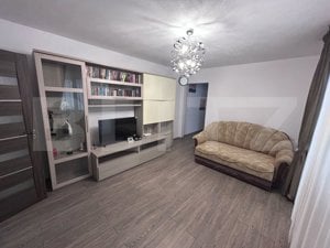 Apartament cu 3 camere, centrala si AC, parter, zona Piata Mare - imagine 2