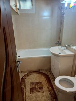 Închiriez apartament cu două camere  - imagine 7