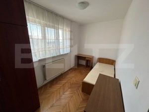 Apartament 4 camere, 55 mp decomandat, zona Cetate - imagine 7