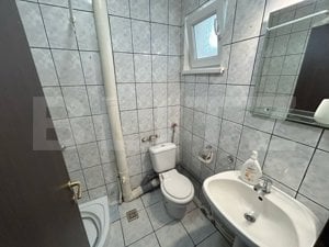 Apartament 4 camere, 55 mp decomandat, zona Cetate - imagine 8