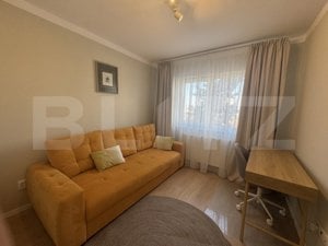 Apartament 3 camere, 65 mp, decomandat, zona Strand - imagine 3