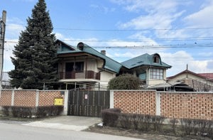 Proprietate multifamiliala Casa de vanzare in Onesti locuinta afacere - imagine 8