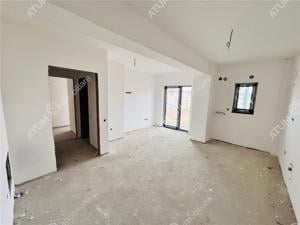 Apartament 2 camere balcon boxa si parcare zona Doamna Stanca