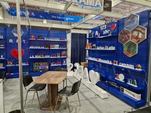 Rafturi metalice marfa  depozitare display expozitii