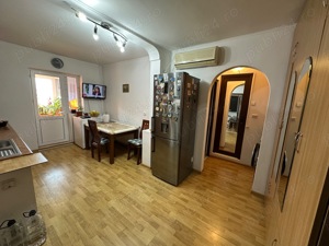 Apartament 2 camere Oltenita - imagine 4