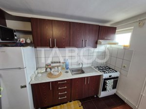 Apartament 3 camere la mansarda zona Tiglari - imagine 4