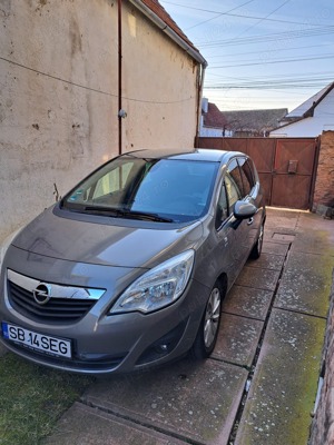Vând Opel Meriva