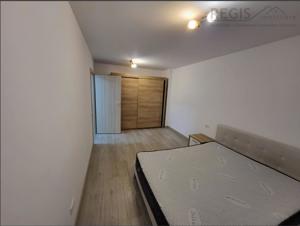 Apartament modern si spatios 3 camere Urban Plaza,orientare SV - imagine 8