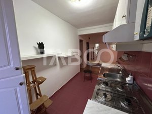 Apartament spatios cu 3 camere si 2 bai in Vasile Aaron - imagine 5