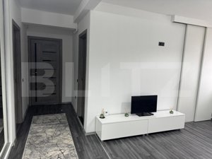 Apartament 2 camere, etaj intermediar, parcare, zona VIVO - imagine 2