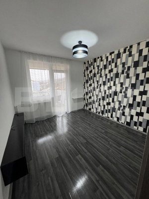 Apartament 2 camere, etaj intermediar, parcare, zona VIVO - imagine 7