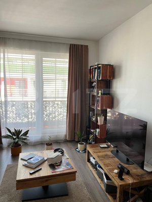 Apartament semidecomandat, bucatarie inchisa, lift, garaj subteran, zona Tauti - imagine 3