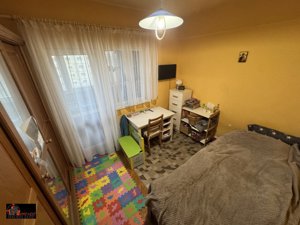 Apartament ultracentral Bld. Mihai Viteazul- cu 4 camere, spațios , et.7 - Zalău - imagine 3