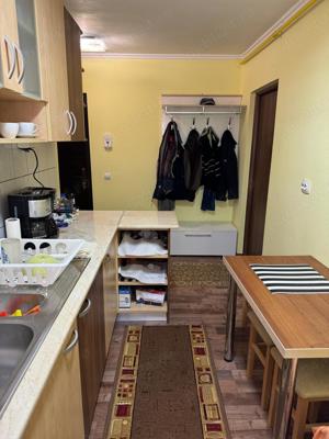 Apartament 2 camere decomandat, mobilat & utilat   Etaj 2, zona Pieței, Victoria - imagine 4