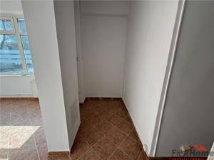 Sp comercial stradal, 70 mp, trifazic, 3 intrari, b.dul Independentei - imagine 6