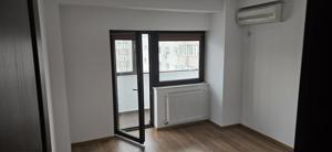 Inchiriez apartament 4 camere, zona Decebal, aproape de metrou, proaspat renovat - imagine 5