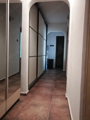 De inchiriat apartament cu 3 camere, in zona Torontaluli, toate dotarile-utliat, centrală proprie - imagine 10