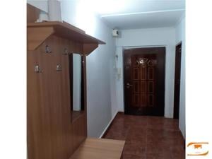 Inchiriez apartament cu o camera in zona sagului 250 eur luna - imagine 5