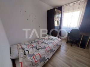 EXCLUSIVITATE - COMISION 0 - Apartament de vanzare 3 camere Sibiu - imagine 3