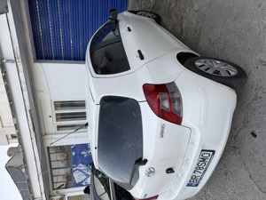Toyota Yaris impecabila - imagine 5