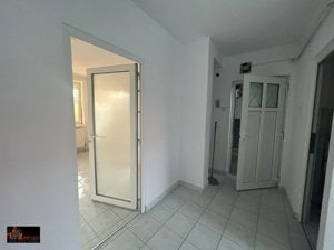 APARTAMENT SEMICENTRAL 3 CAMERE PARTER INALT  - imagine 7